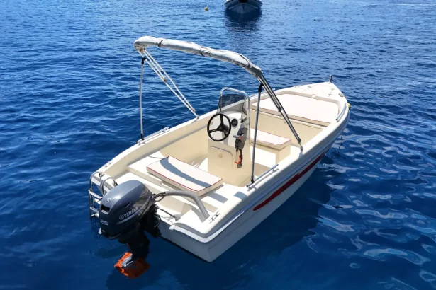 20-25-michalas-boat-rentals-paleokastritsa-6